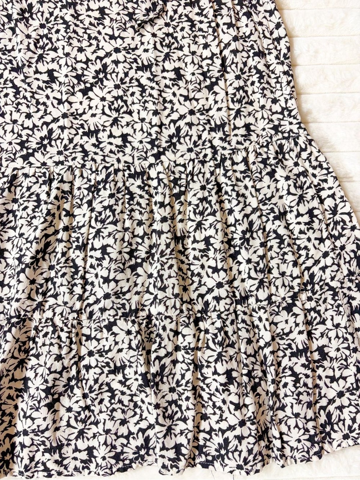 Lark & Grey Black & Ivory Floral Tiered Sleeveless Tunic Dress Size Large