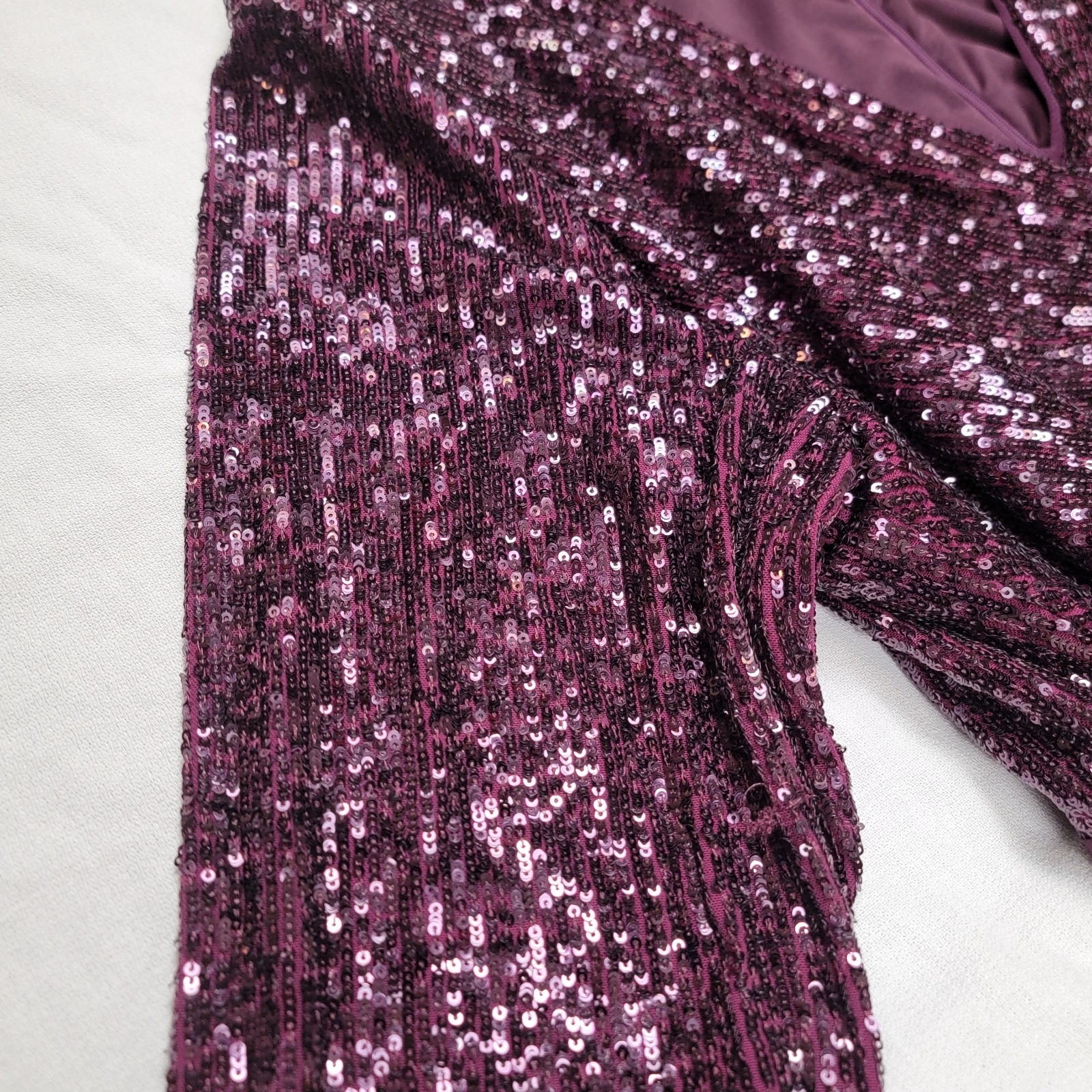 Plus Size 22W Purple Sequin Evening Gown Formal Maxi Dress V-Neck Elegant