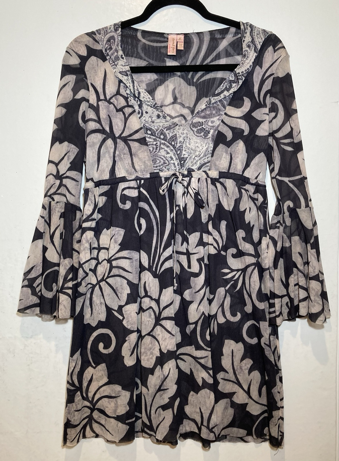 Sweet Pea by Stacy Frati Babydoll Mini Dress Sz L Floral Mesh Bell Sleeve Fairy