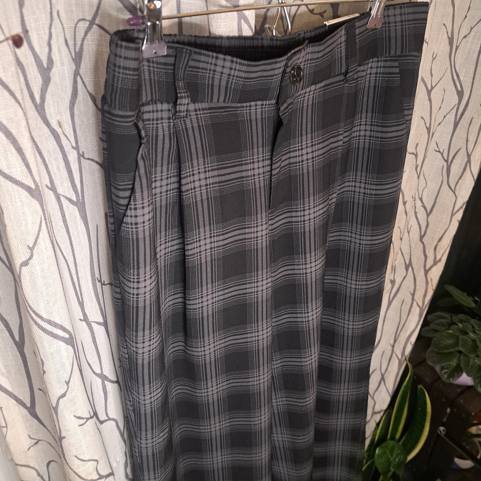 Torrid – LOT OF 4 – Size 0X/12 Sundress, Plaid Trousers, Leggings, Camisole Top