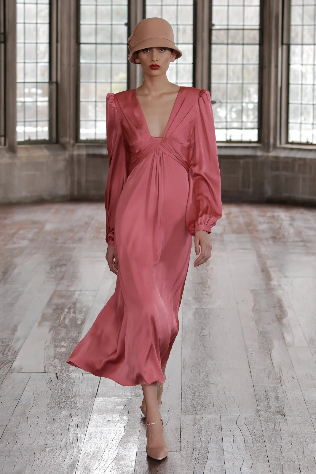 Badgley Mischka Coral Long Cottagecore Vintage Inspired Runway sz 4 NWT $750