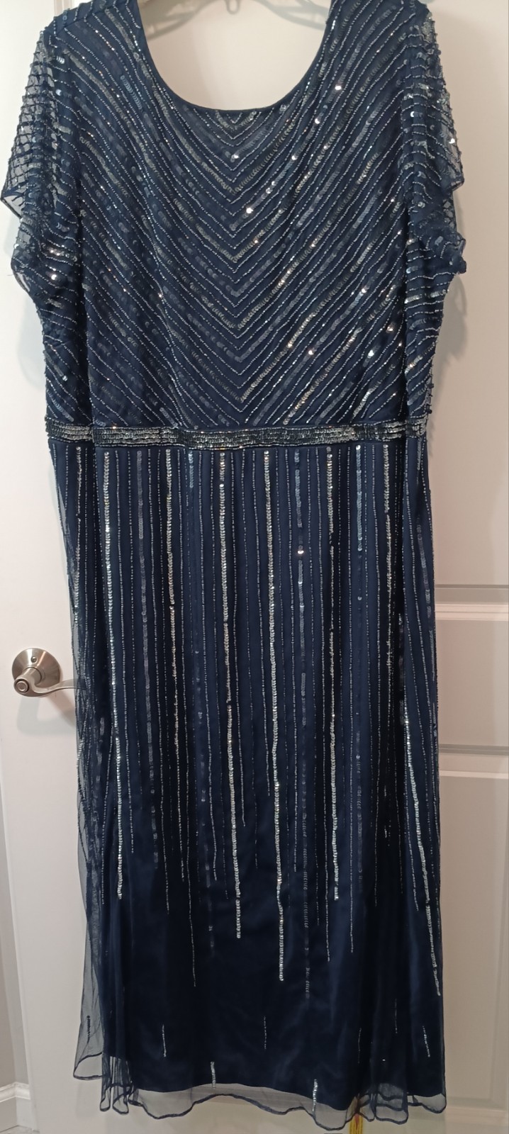 Womans Sequin and Beaded Dress Size 24 New with Tags