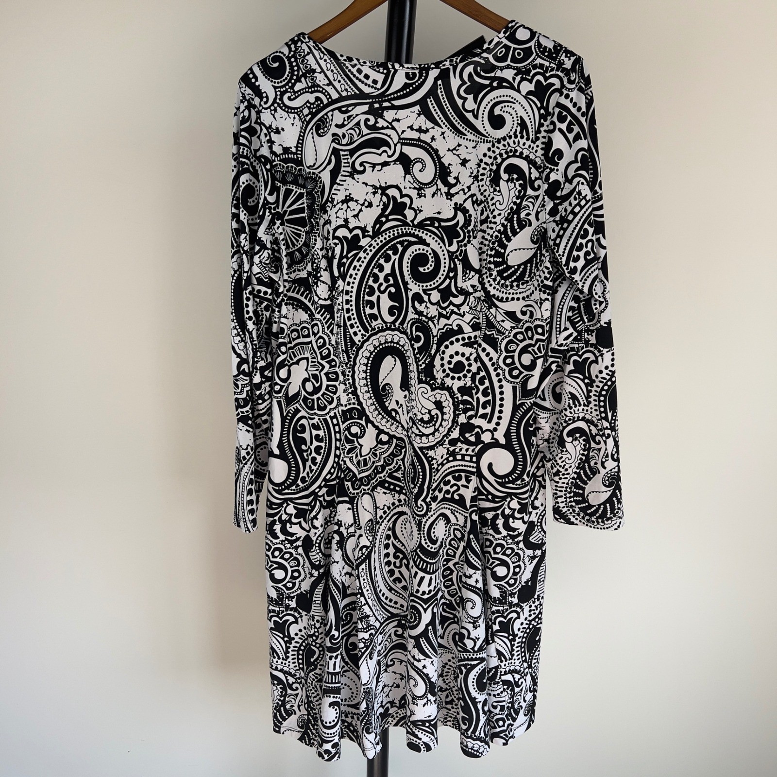 Ashley Stewart Black White Paisley Print V-Neck Long Sleeve Dress Women Plus