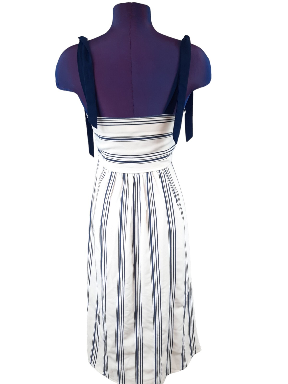 She + Sky White & Navy Striped Square Neck Midi Dress Size Small Women’s M40