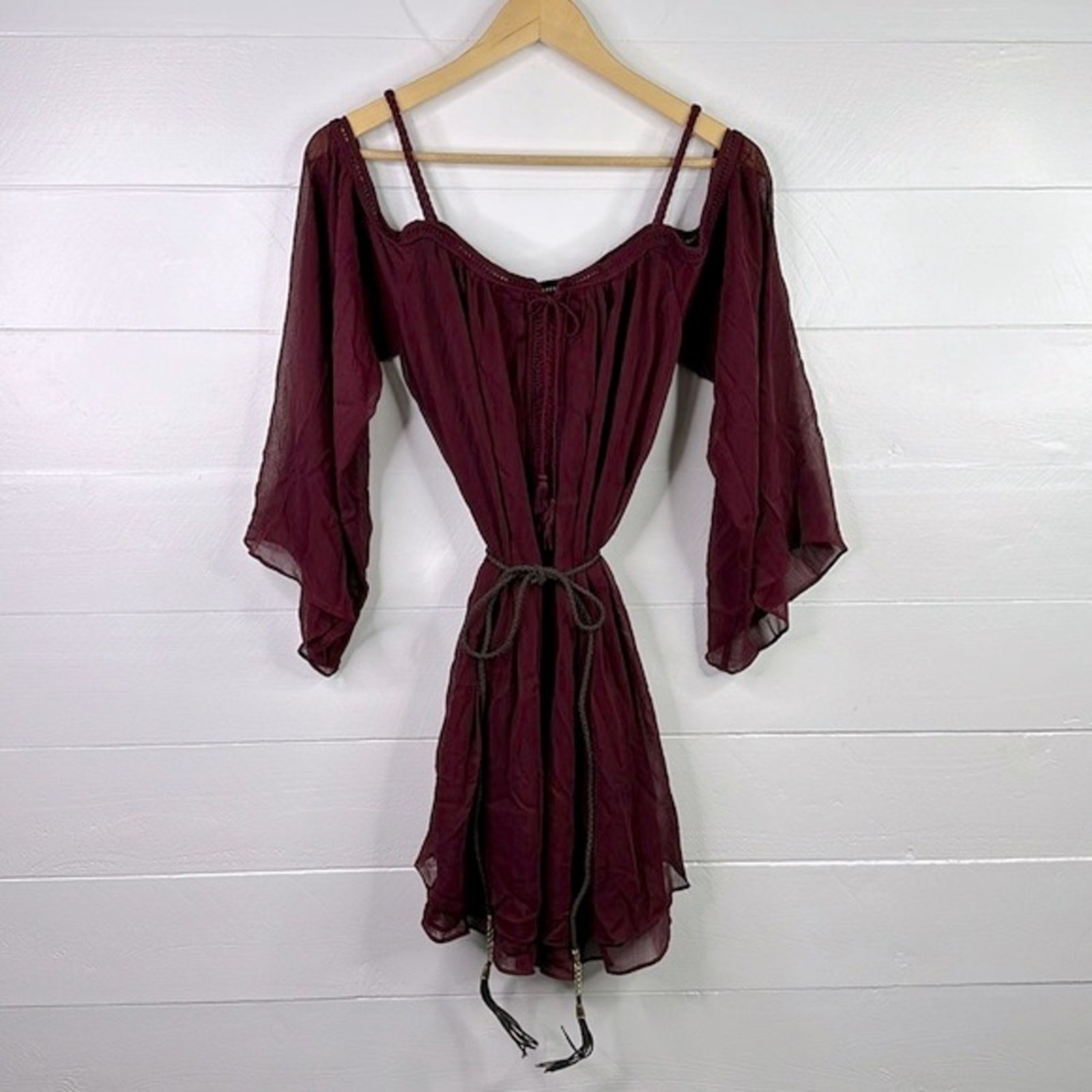 DOUBLE ZERO Wine Open Shoulder Wide Sleeve Polyester Tassle Dress Size Small