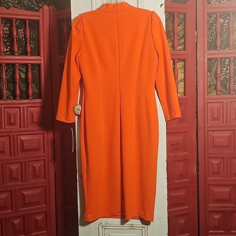 NWT Calvin Klein Orange Polyester Sheath Dress Pleated Keyhole Size 6