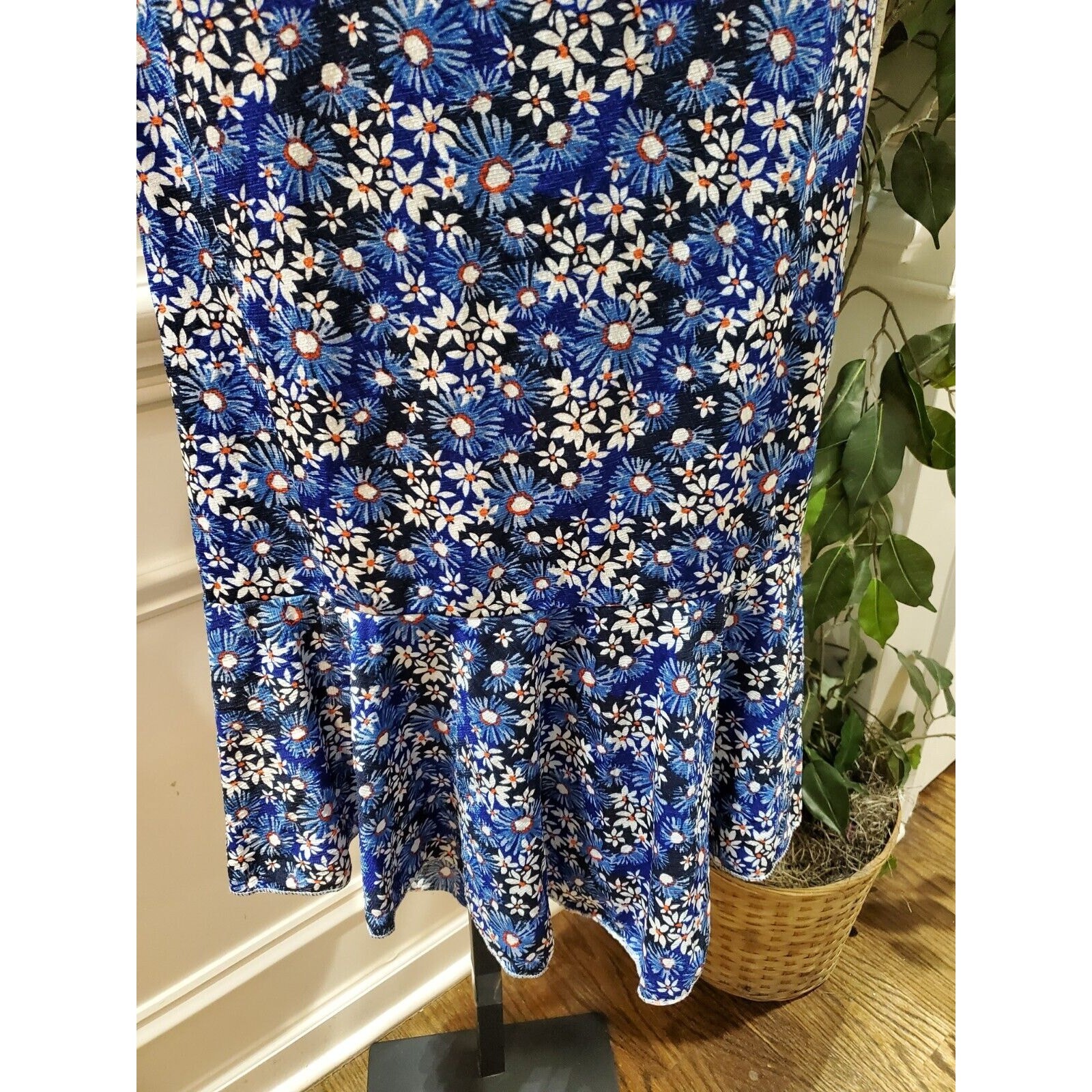 Muni Muni Women’s Blue Floral Polyester Long Sleeve Knee Length Hoodie Dress XS