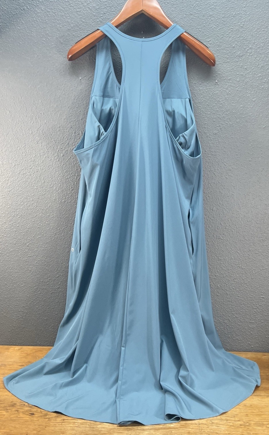 Halara Breezeful Backless Racerback Side Pocket High Low Flowy Midi Quick Dry 1X