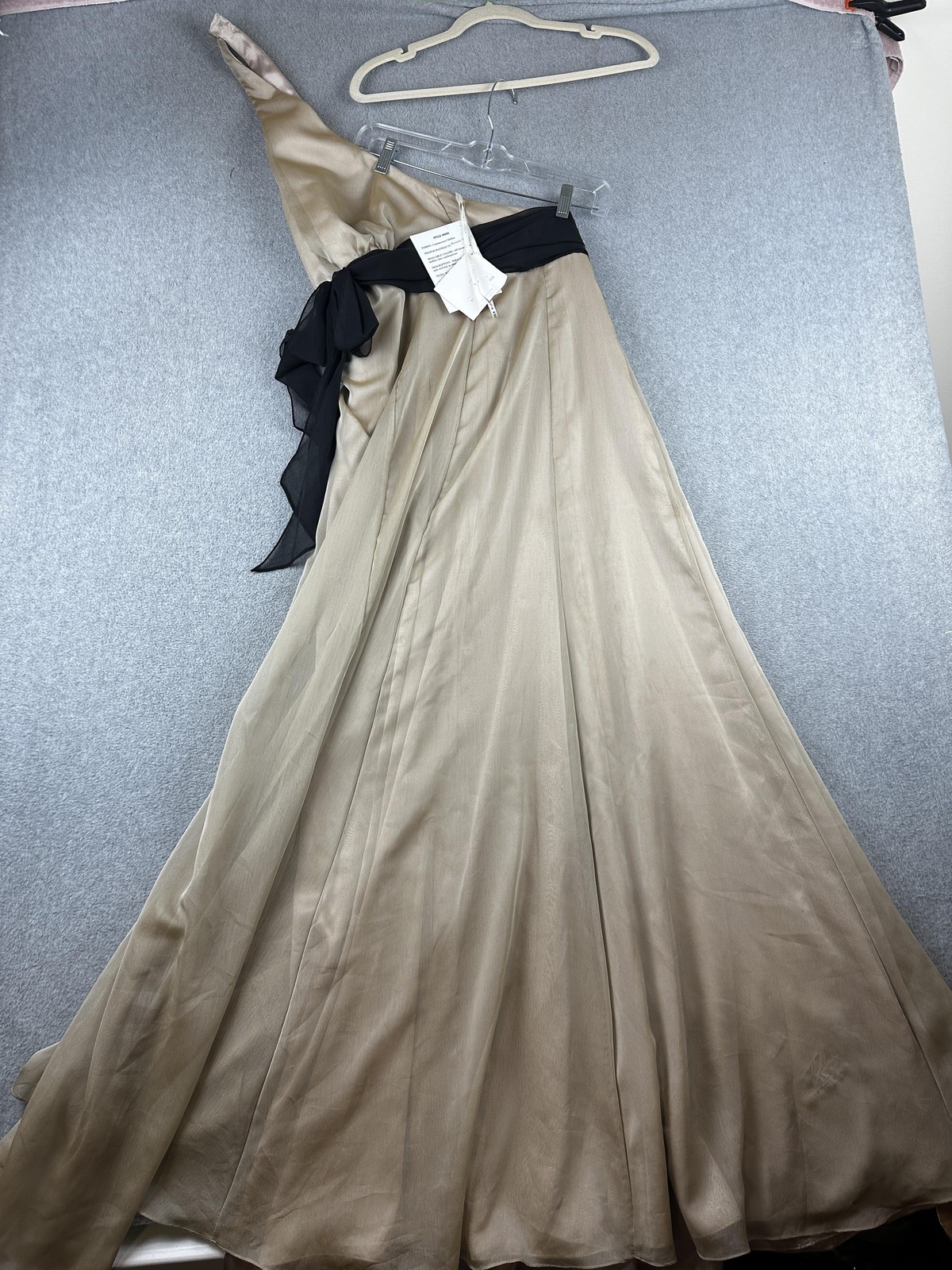 Watters & Watters Dress Womens 10 Champagne Black Chiffon Halter Long Gown 9592