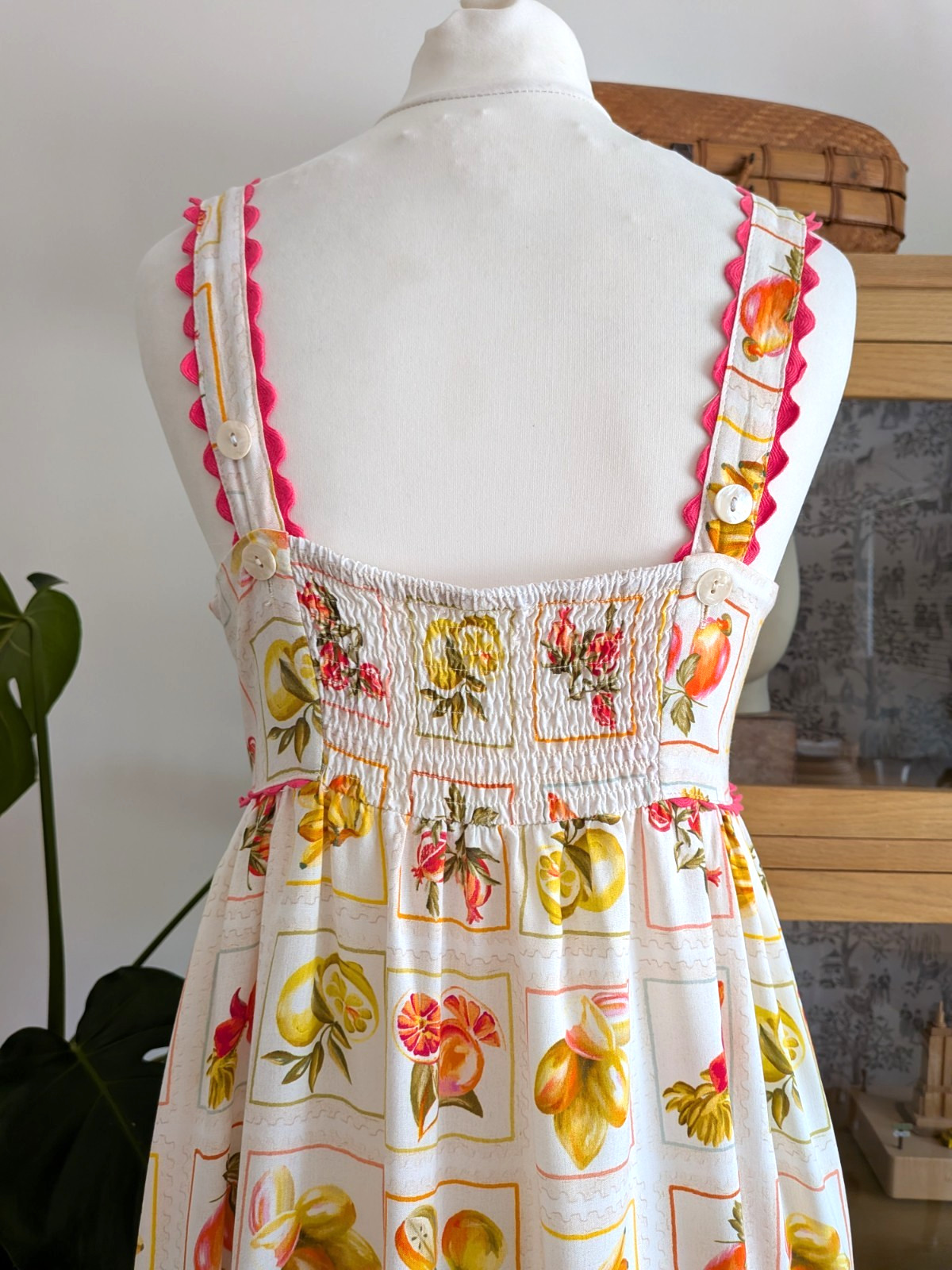 Vintage inspired 1970 look smocked pinafore dress Paper Hearts Australia size 8