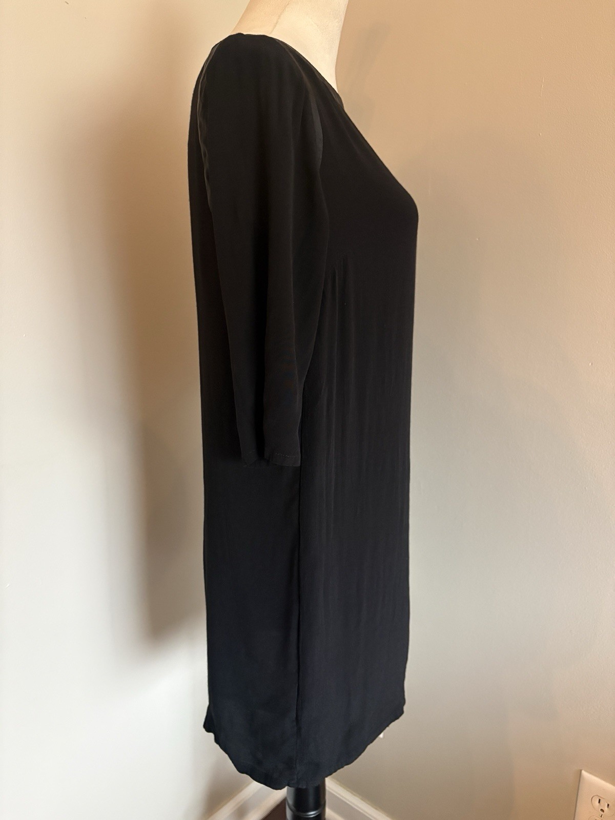 GINLEE Black Shift Dress Lined Half Sleeve Soft Quiet Luxury Minimalist Sz Small