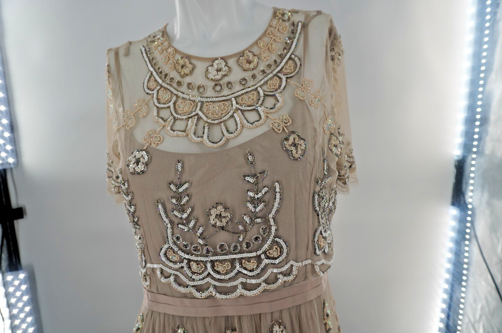 NEEDLE & THREAD Women’s Size 10 Nude Sequins Beads Embellished Overlay Long Gown