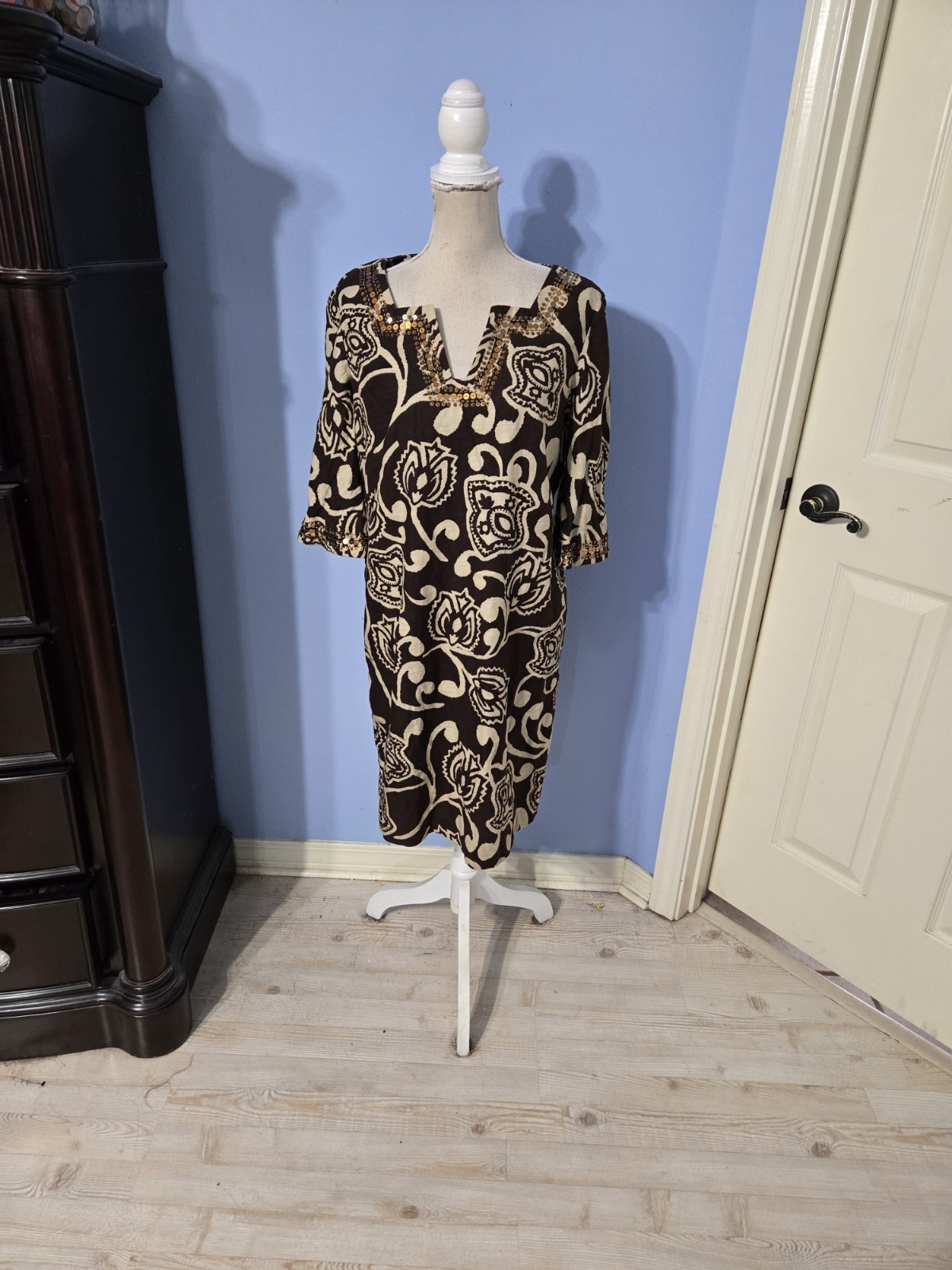 Signature By Robbie Bee Size 16 Dress Womens Brown And Beige Vneck Seqin Neck