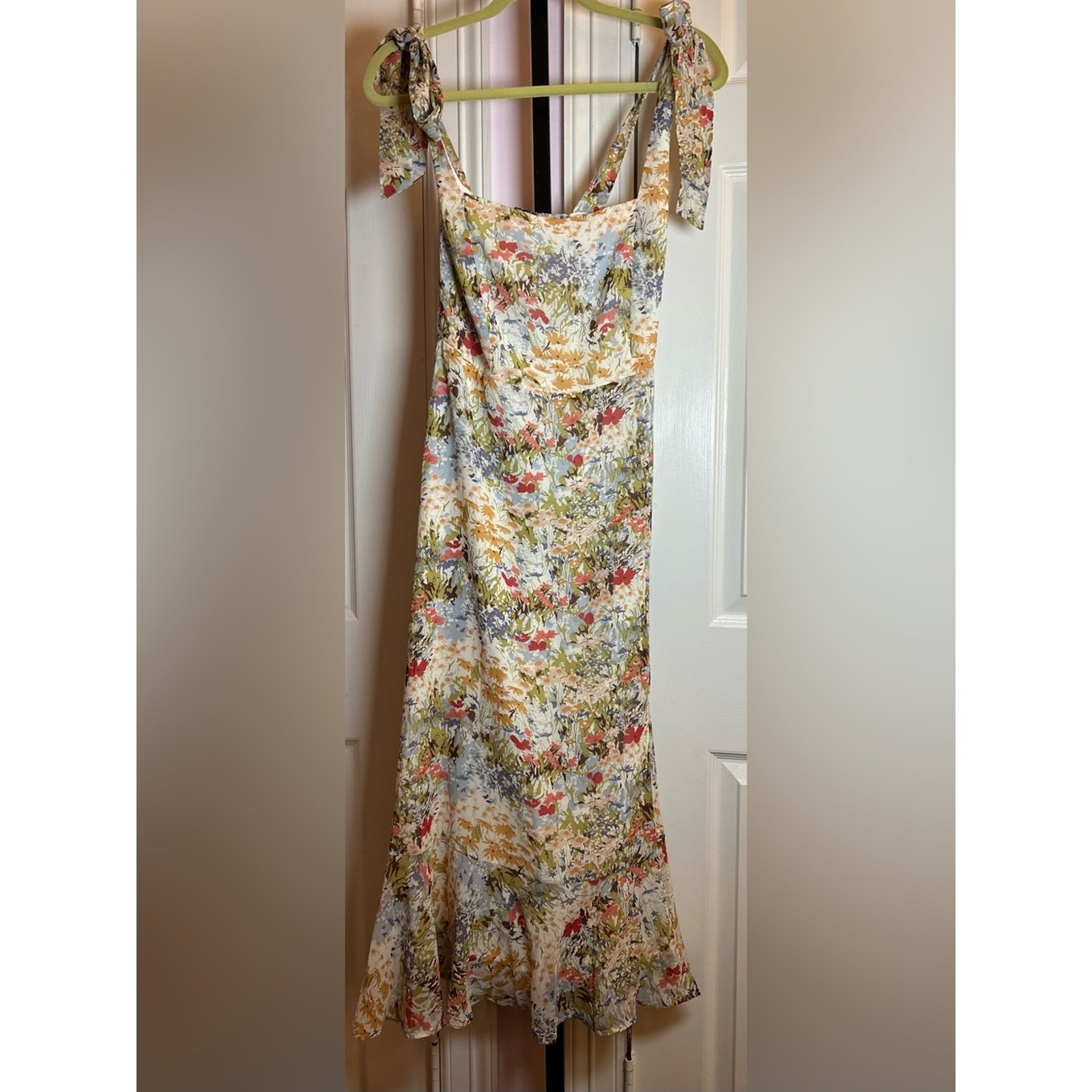 Lulus Summer Invite White Multi Floral Tie-Strap Tiered Midi Dress Small New