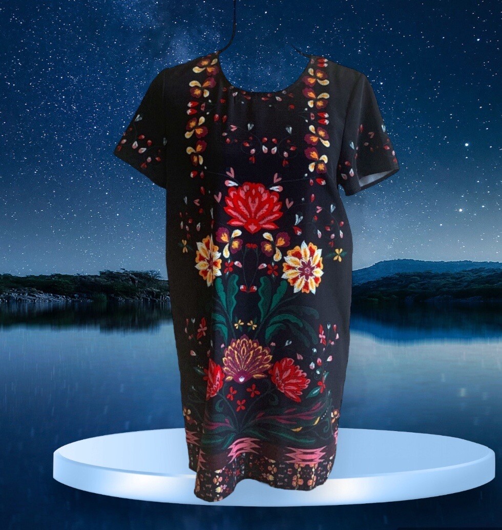 MINK PINK Wisdom Tee Short Sleeve Shift Dress black floral Size M Bohemian Boho