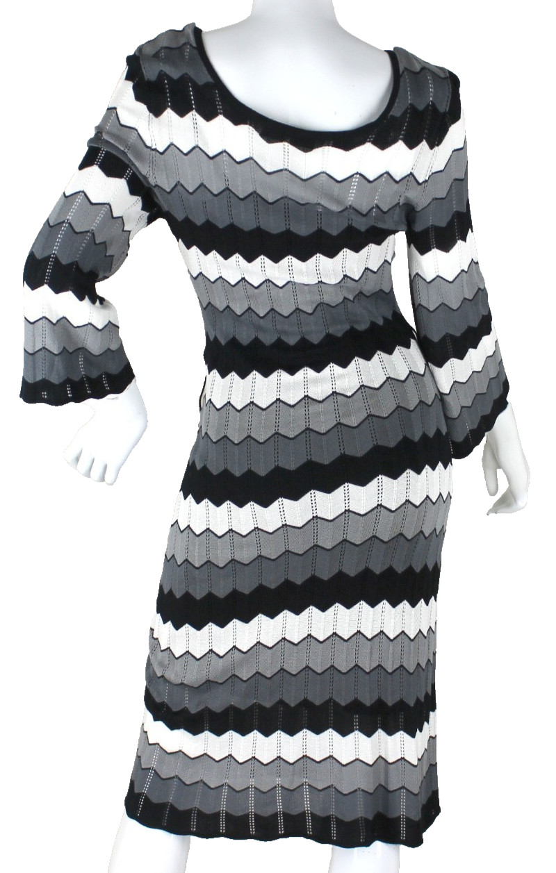 {JONATHAN MARTIN] Striped Dress Sz. M Gray/Black/White Chevron Lined Stretch