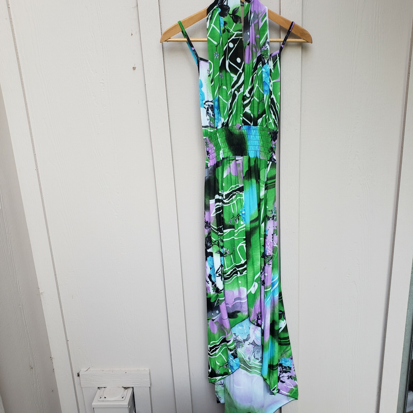 Summer Dress Sleeveless Polyester/Spandex Size XL Multi Color Stretch Halter NWT
