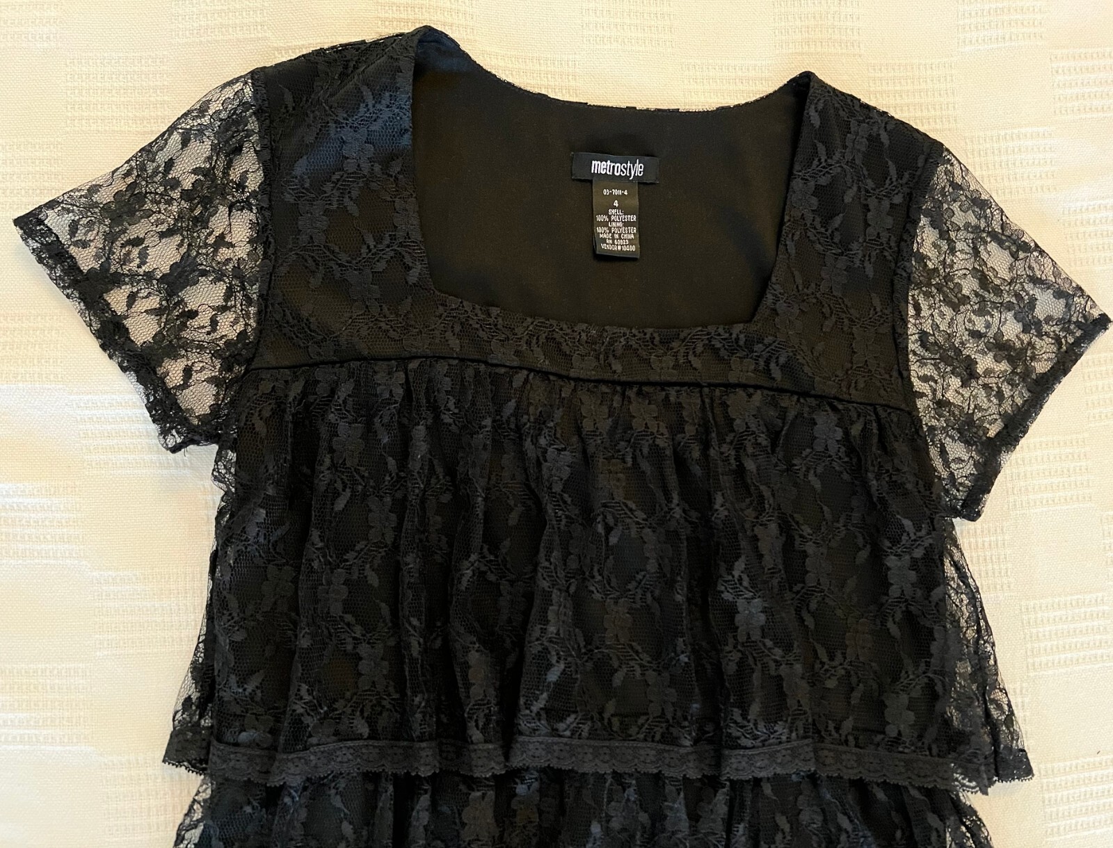 Metro Style Short/ Cap Sleeve Dress Black Lace Tiered Size 4