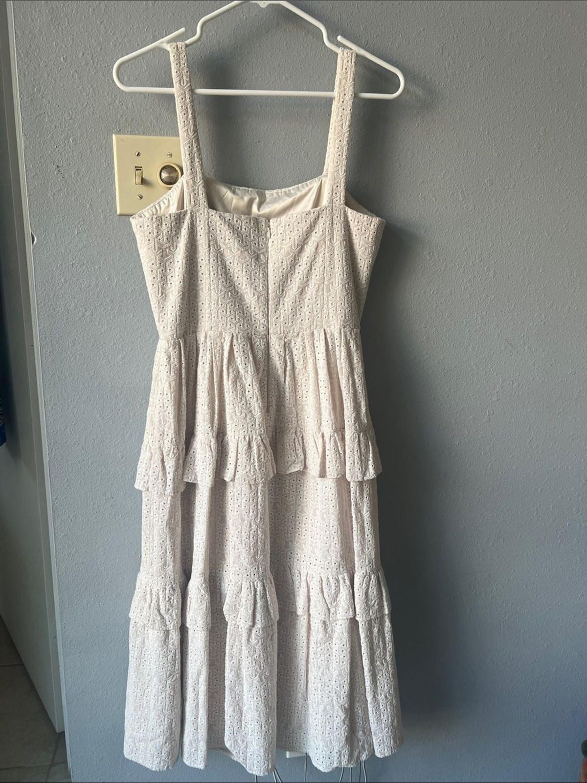 Gianni Bini Cream Tiered Square-Neck Midi Dress