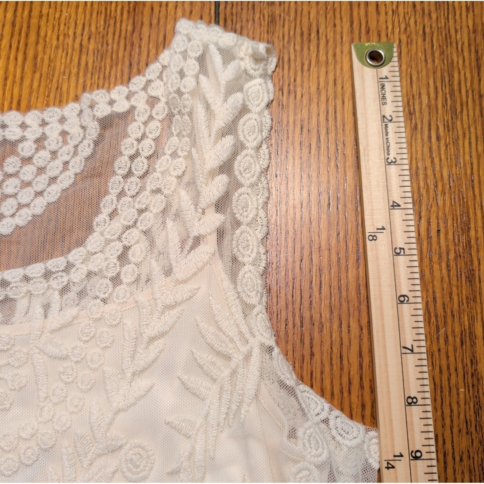 Express Ivory Lace Overlay Sleeveless Embroidered Scalloped Hem Dress Small Boho