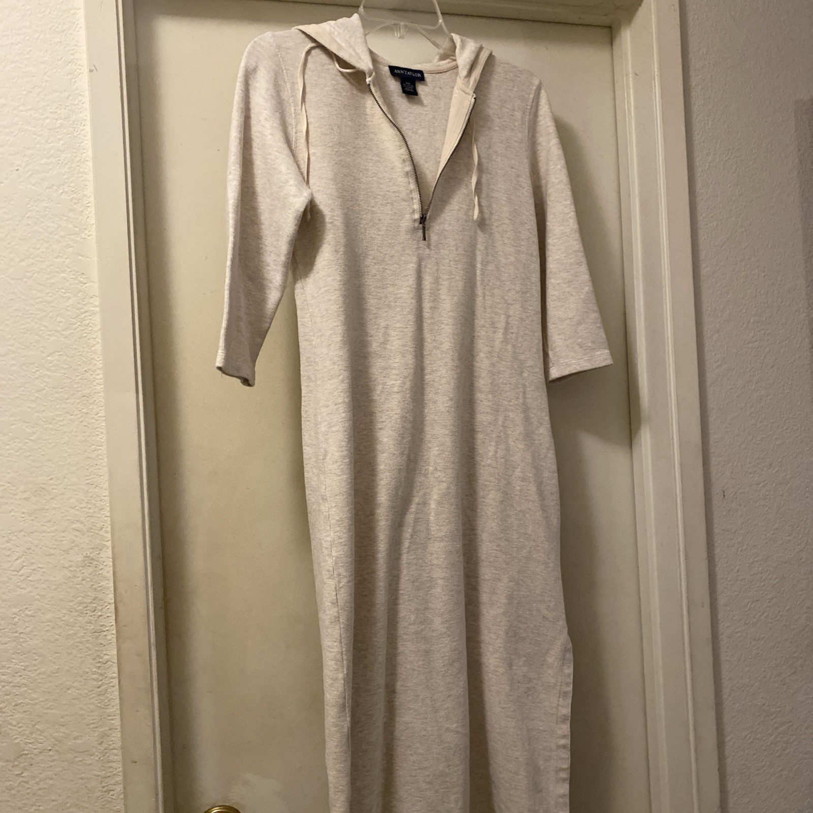 Ann Taylor Hooded Long Beige Pull Over Dress With Side Slit, XS