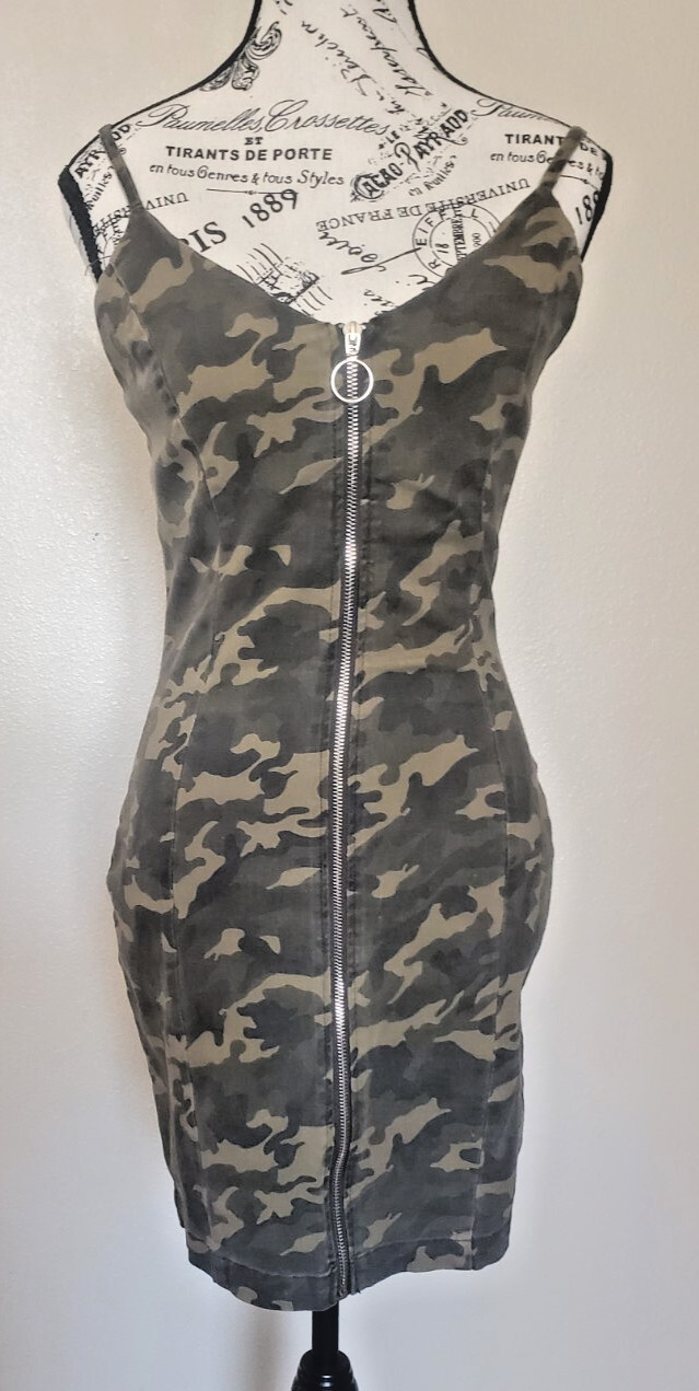 Iris Camouflage Zip Front Adjustable Spaghetti Straps Mini Womans Dress sz Sm