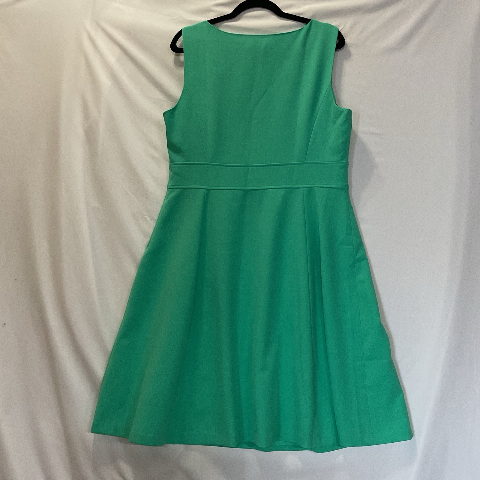 Evan Picone Black Label Spring Green Women’s Sleeveless Fit & Flare Dress Sz 14