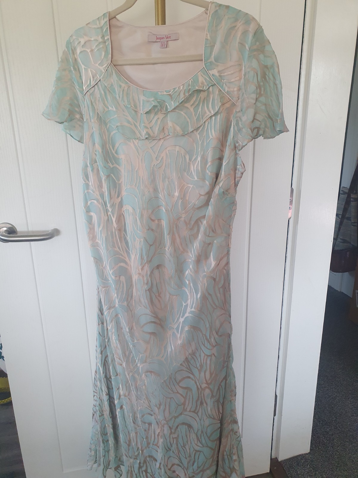 Authentic Vintage Jacques Vert Silk Blend Devoré Midi Dress | Size UK 18 |…