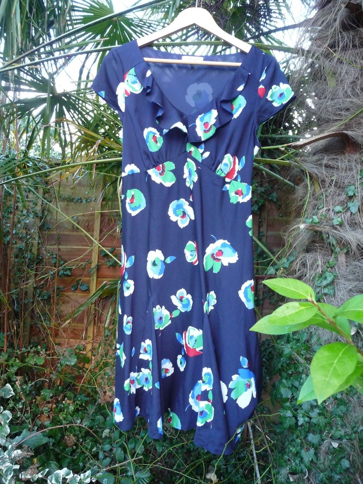 PER UNA EMP.LINE RUFFLE VNECK+TIES NAVY DRESS-RED BLUE GREEN WHITE FLORA SIZE14M
