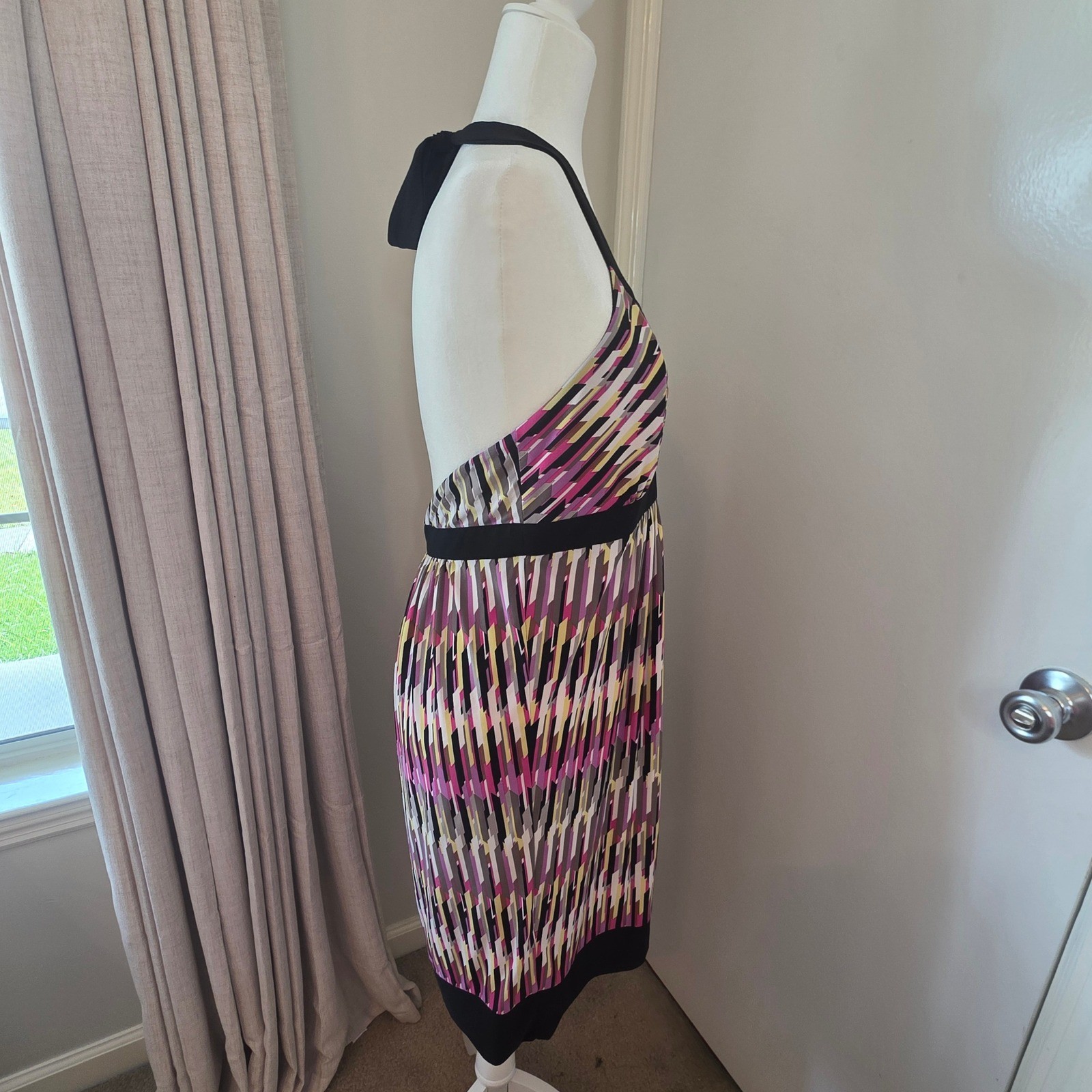 Max and Cleo Halter Dress Mini Geometric Black Yellow Purple Retro Y2K Party 12