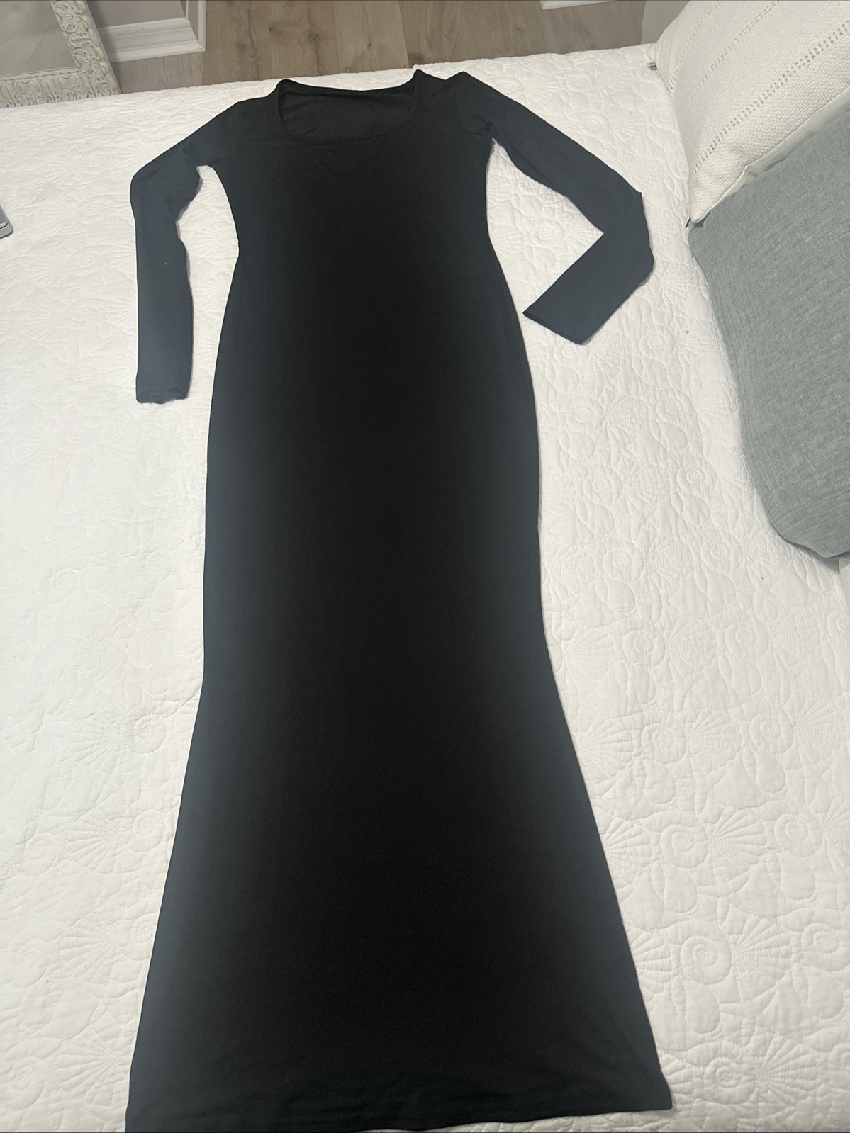 Absolutely Love It Dress Long Sleeve High Neck Black L 95% Polyester5% spandex