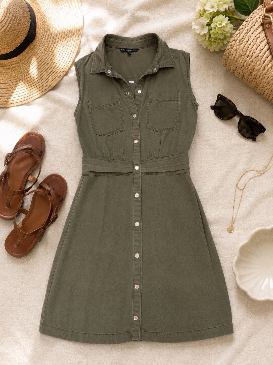 White House Black Market Sleeveless Utility Dress with Button-Front Closure sz6