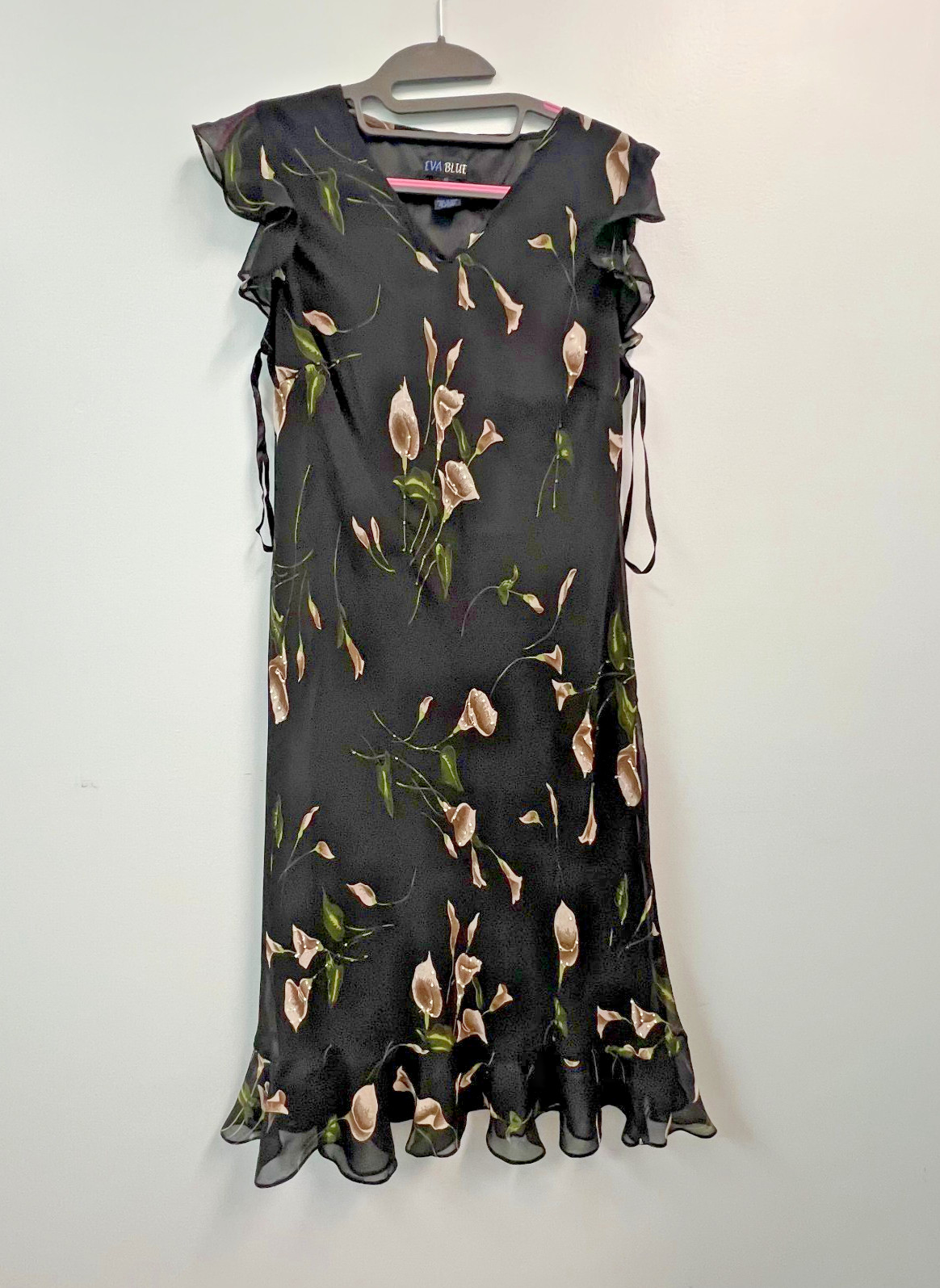 Vintage Eva Blue Black Floral Midi Dress V-Neck Flutter Sleeve Ruffle Hem Summer