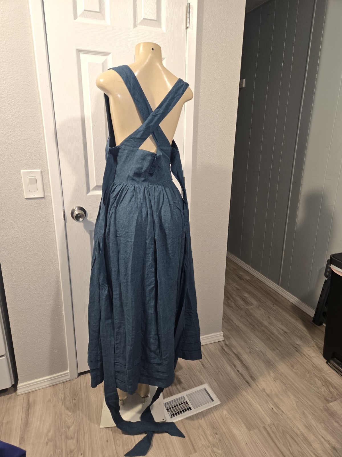 Comfort First Classy Always Vetiver 23 Cross Back Linen Dress Reto Small