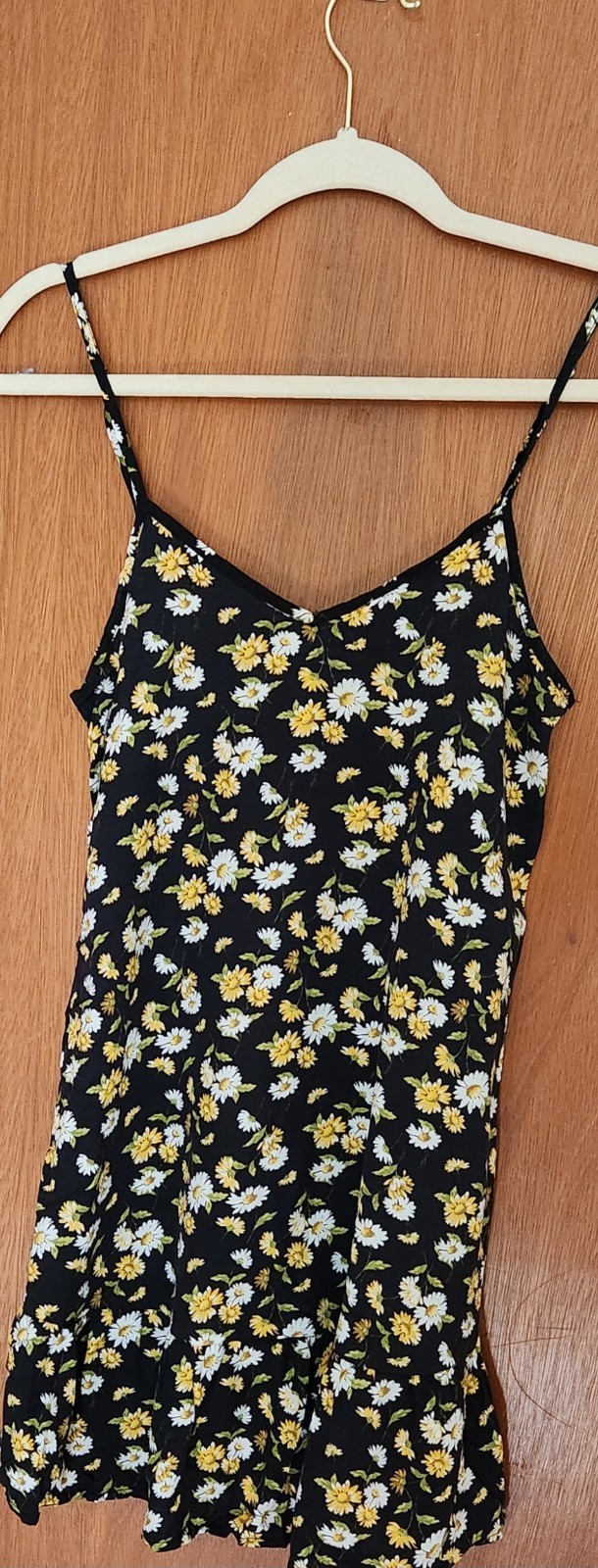 Women’s Black Floral Slip Mini Dress S V-Neck Sleeveless Spaghetti Straps
