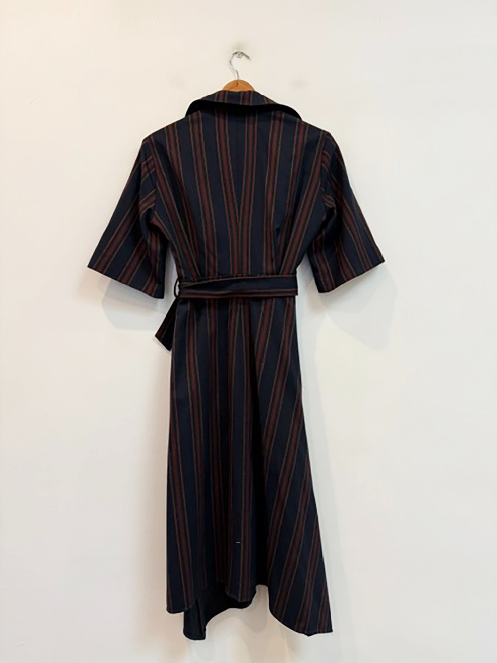 Designer Scanlan Theodore Size 8 Virgin Wool Blend Stripe Midi Women’s Dress
