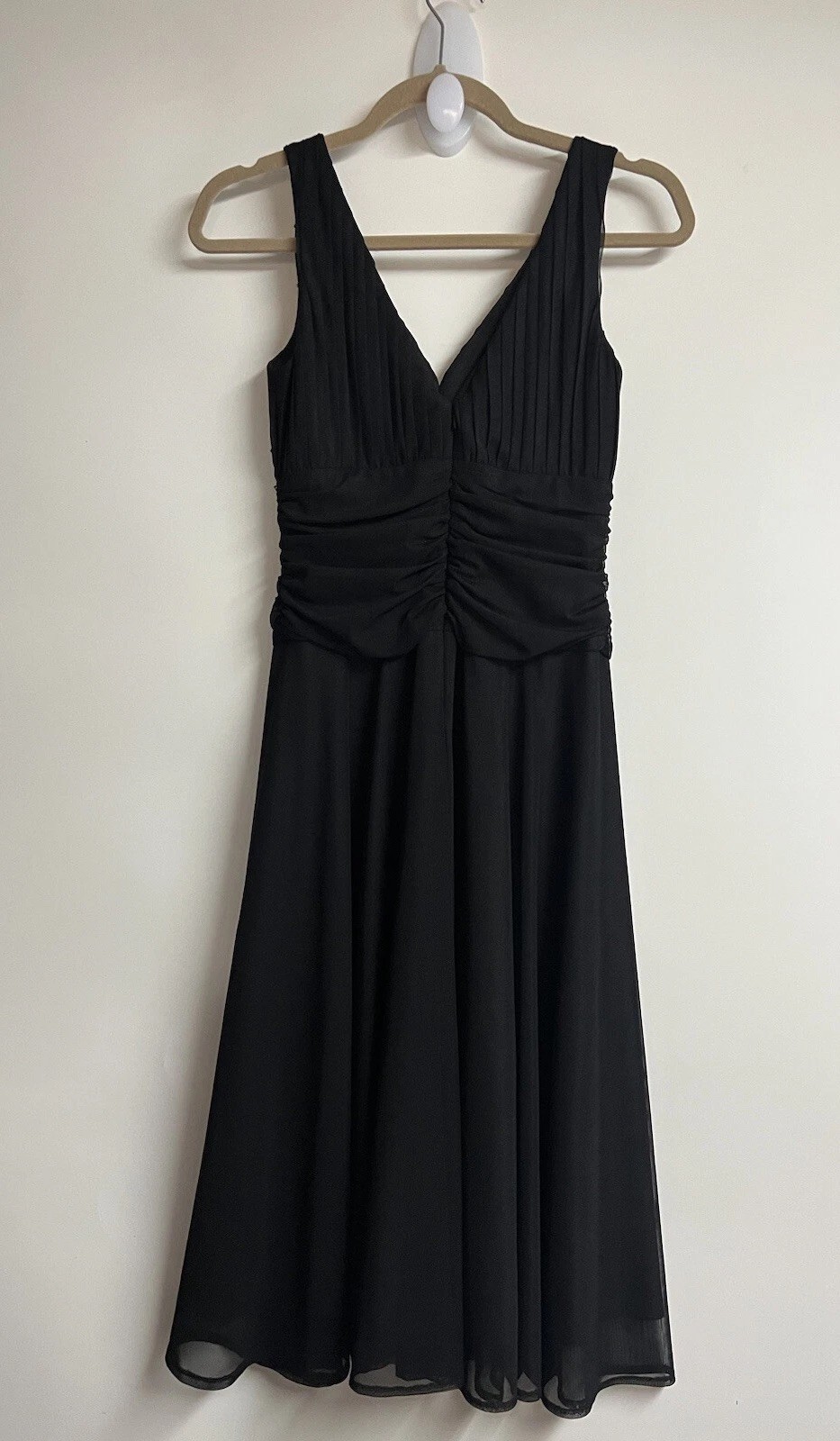 Chadwick’s VTG Black Halter Neck Front Beaded Shimering Ruffle Waist Flare Sz 4