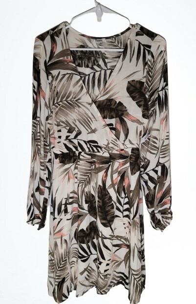 NWT old Navy women wrap Dress Size XS cross in the chest longsleeve w/palm leav