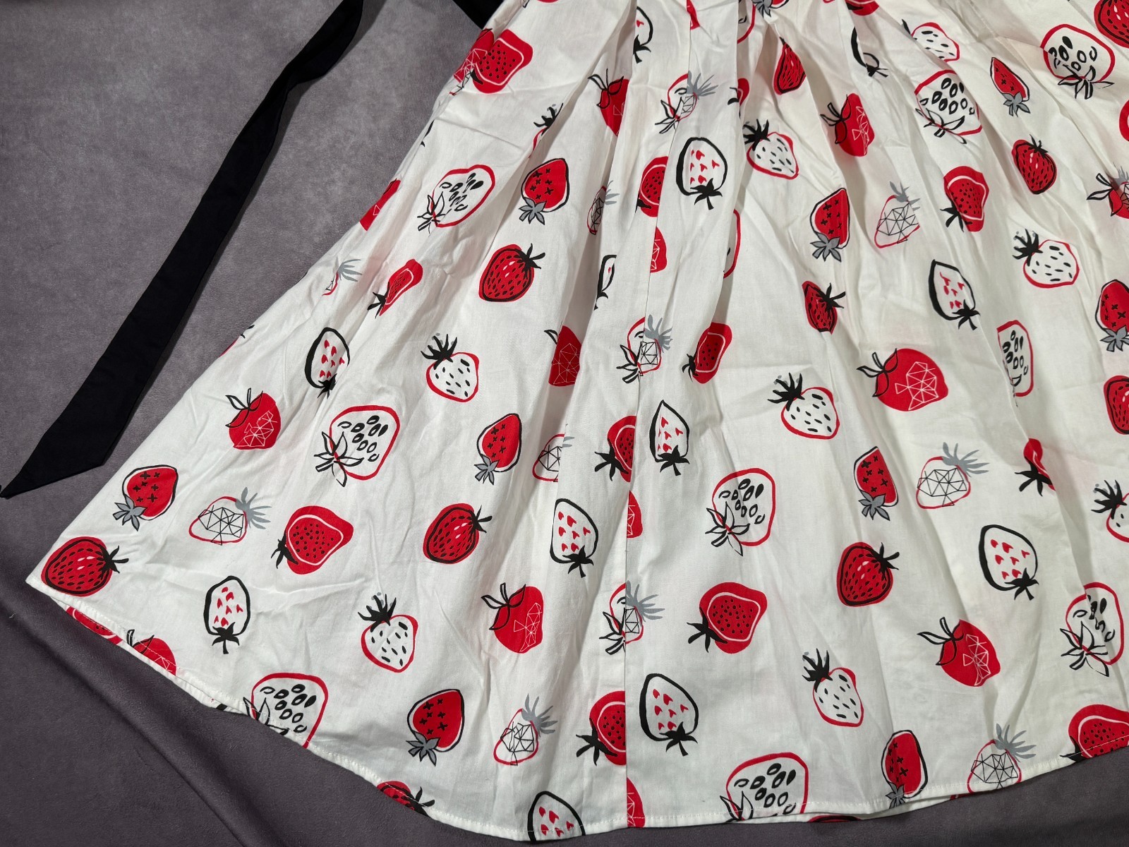 Unique Vintage MEDIUM White Strawberry Dress Retro Collared Tie Button