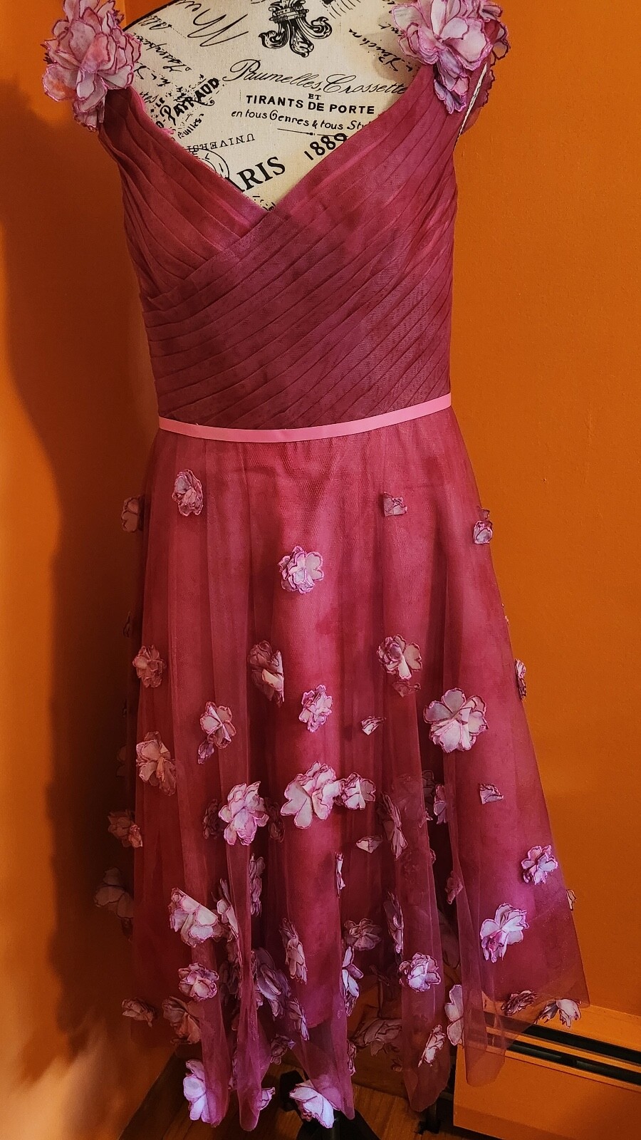 *NEW* Marchesa ~ DRESS Notte Midi 8 ~ Fuchsia tulle floral appliqués & EARRINGS