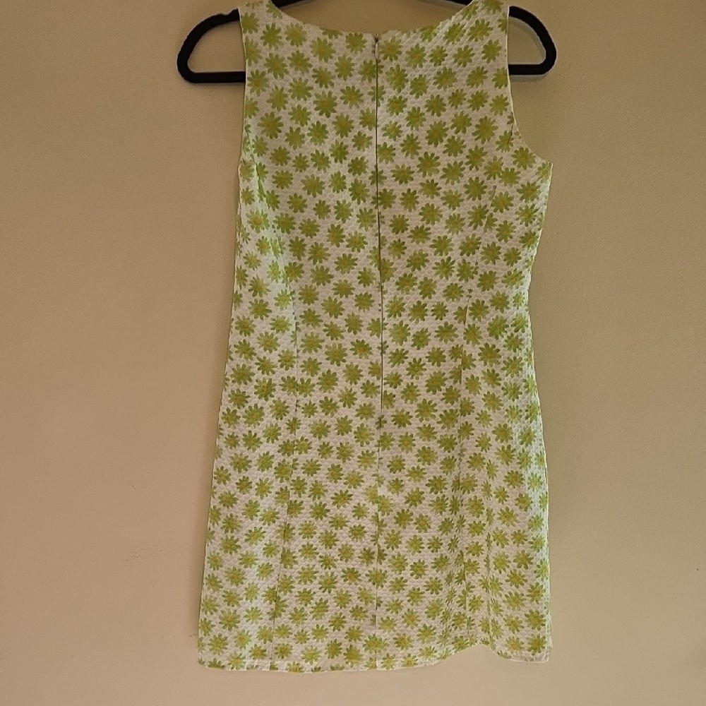 Chic Green Floral Mini Dress True 70’s Daisy Pattern