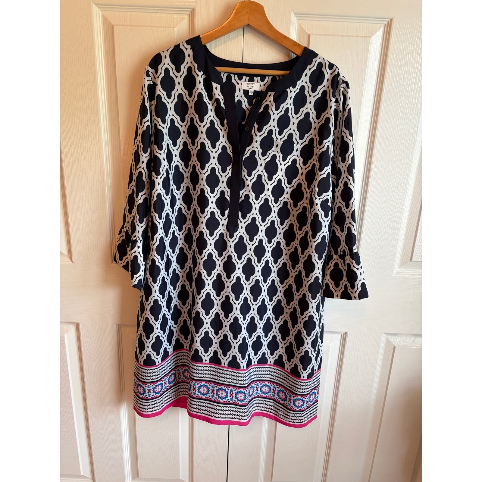 Crown & Ivy Woman Navy Trellis Print Ruffle Sleeve Shift Dress 18W Plus Size