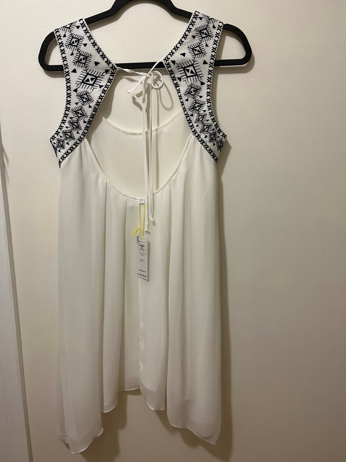 BCBGeneration Women’s Embroidered Yoke Dress Color White Size S NWT