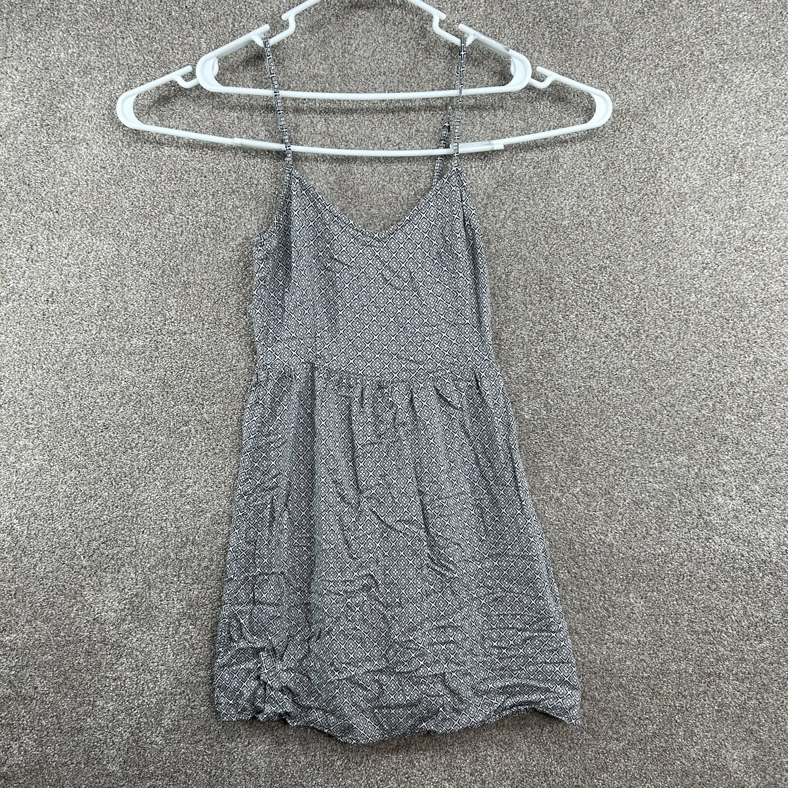 Divided H&M Women’s Dress Size 6 Gray Sleeveless Spaghetti Strap