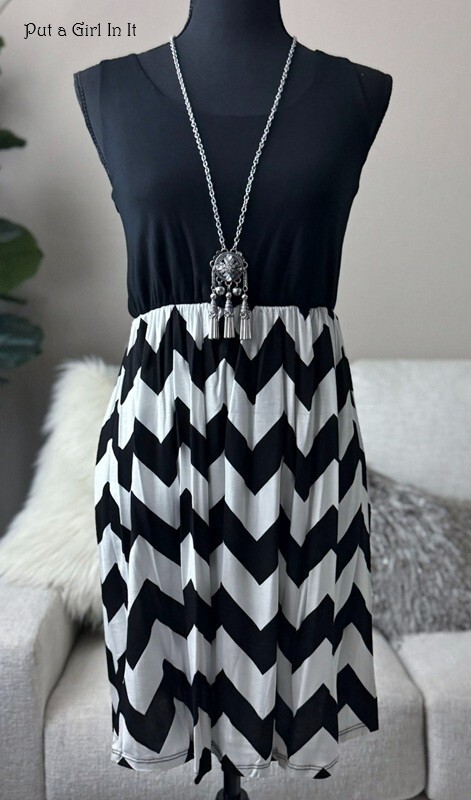 USA Boho Women’s Plus Size Black White Chevron Sleeveless Tank Dress 1X 2X 3X