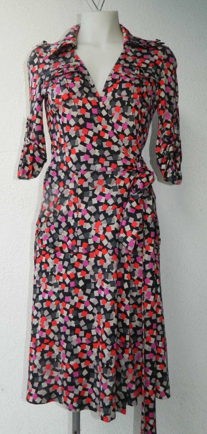Diane Von Furstenberg Iconic Silk Wrap Dress Elbow Length Sleeves Size 6