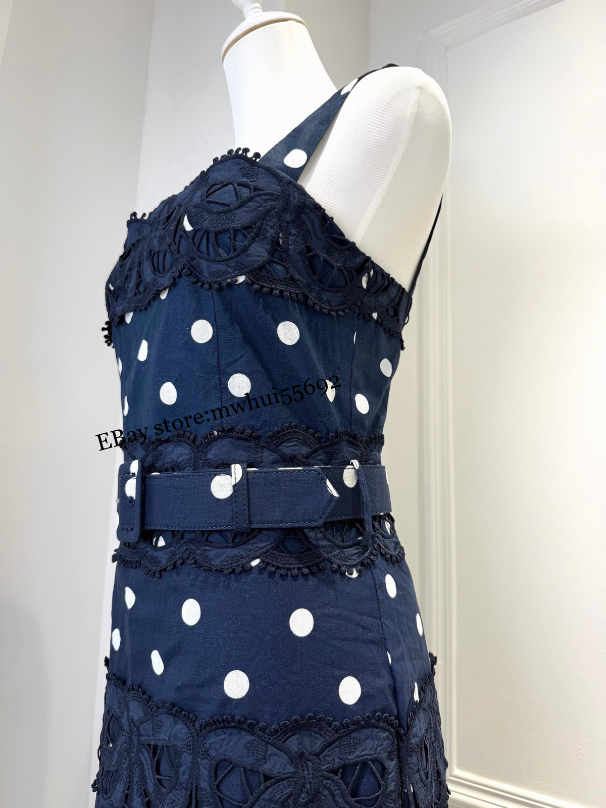 2026 retro print dress luxury elegant temperament holiday shoulder strap dress