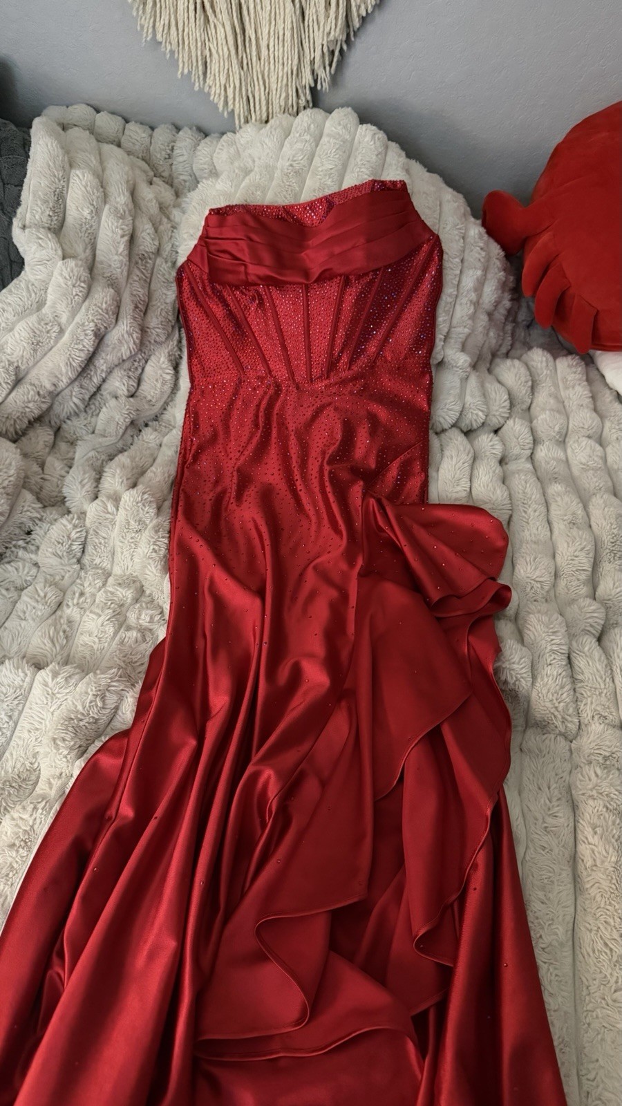 Small Women’s Red Sherri Hill Beaded Prom Dress With Long Ruffled Train