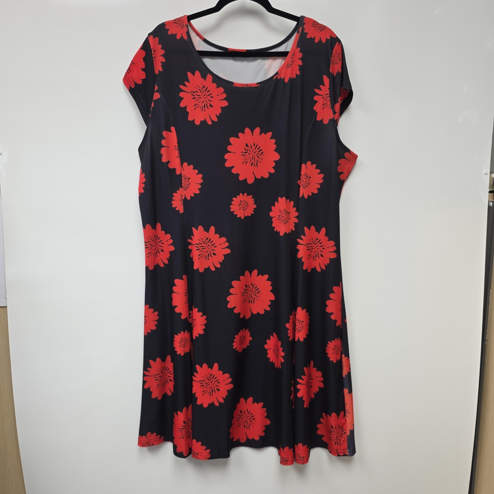 Lily By Firmiana Dress Womens 2XL Black Red Floral Short Sleeve Swing Trapeze