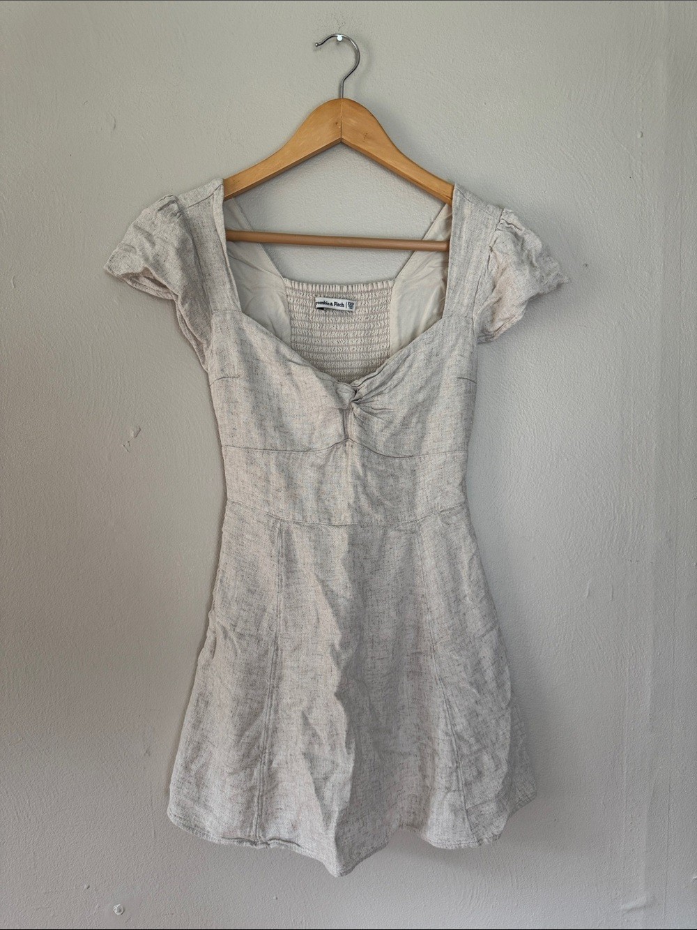 Abercrombie & Fitch Babydoll Cap-Sleeve Linen Blend Dress in Light Gray XXSP
